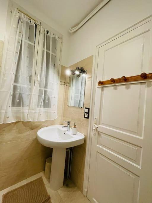 Villa Grande Maison : Pres De Paris/orly